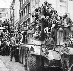 the people and military united 25th April 1974