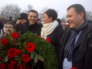 Syriza and Bloco comrades lays flowers for Rosa Luxemburg